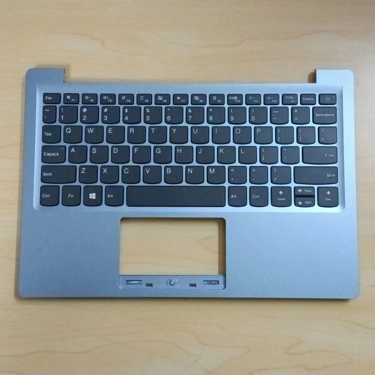 Нов оригинален за Lenovo Ideapad 120S-11 IAP S130-11 US Английска клавиатура US Клавиатура Bezel Поставка за ръце с главни Букви